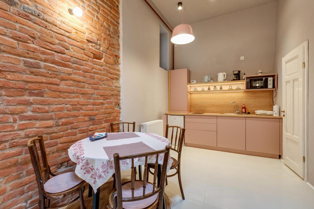 Apor Apartments كلوج-نابوكا المظهر الخارجي الصورة